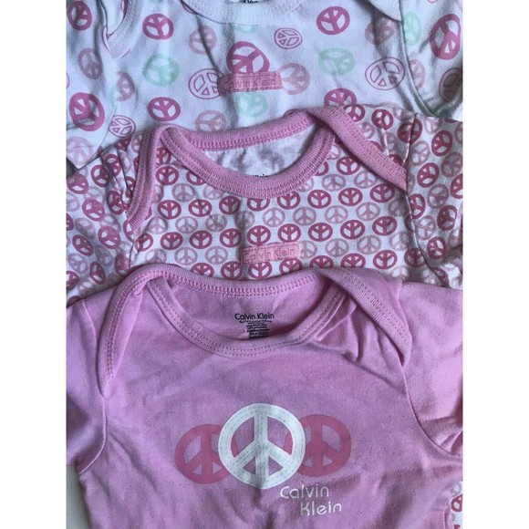 Girl's Size 9m 6-9 Months Lot of 3 Calvin Klein Peace Sign Tops in Pink, White - Picture 5 of 7